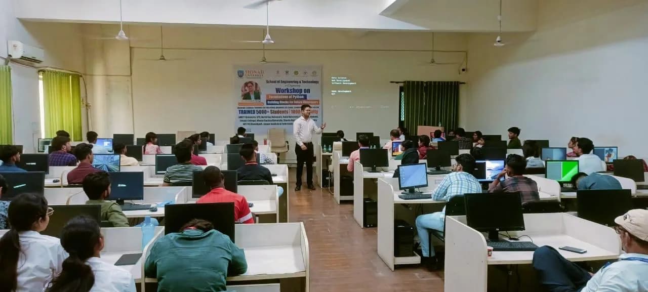 Coding Event by Squarebrackets at University and Colleges