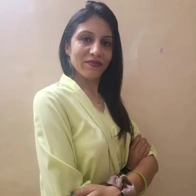 Swati Tyagi — Senior Full Stack and Mobile App Developer, Squarebrackets trainer